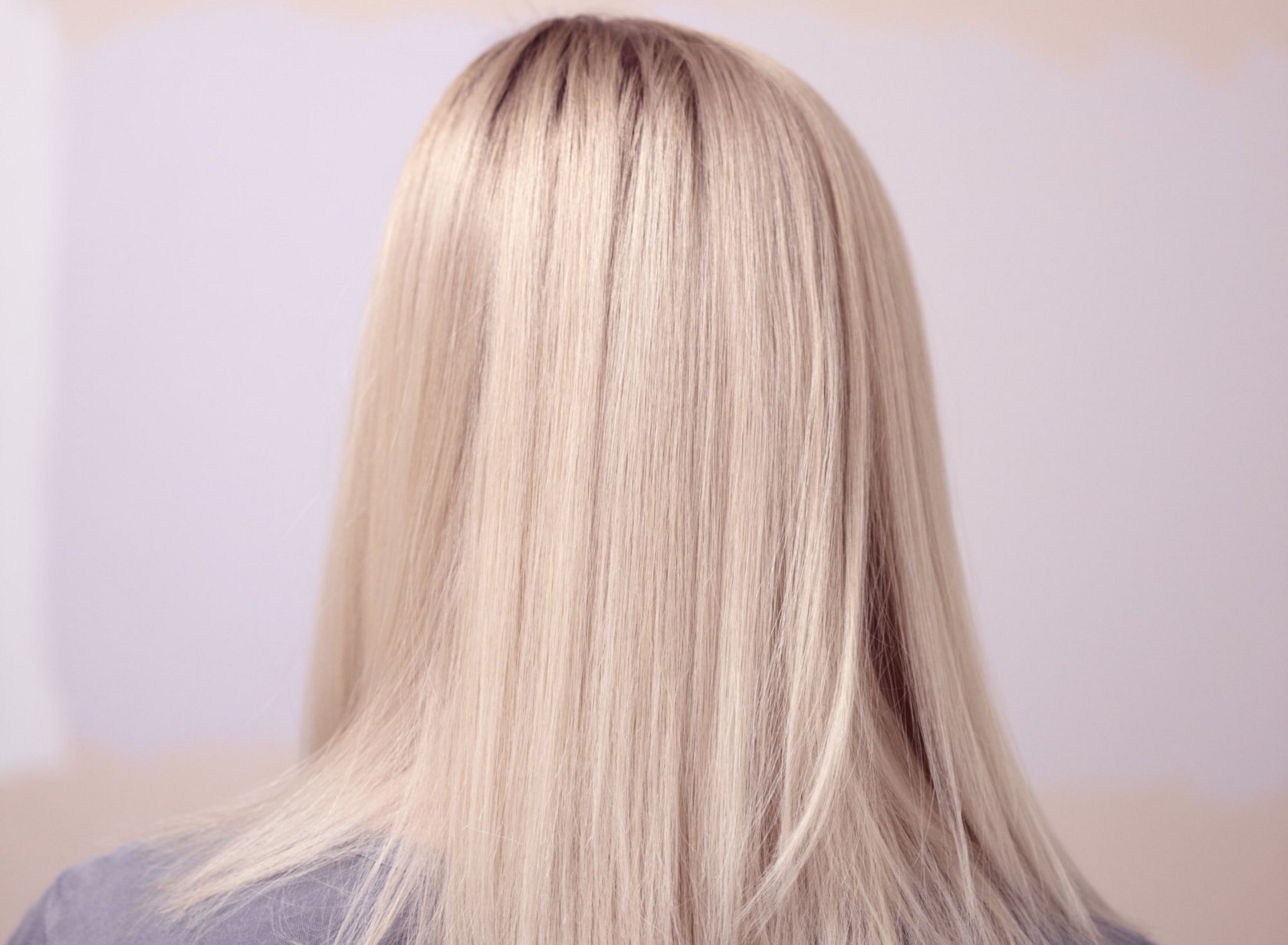 snowy platinum hair color inspiration