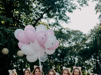 Wedding Season Style: How to Choose the Perfect Summer Wedding Colors for Your Big Day