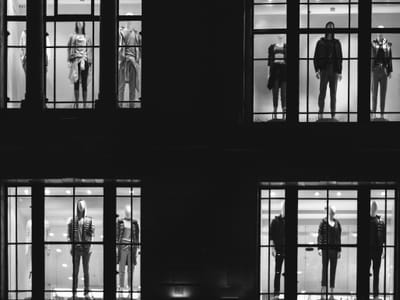 Winter Wonderland: Embracing the Winter Color Palette and Dressing for Your Body Type